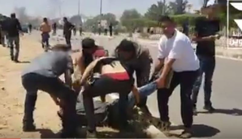بالصور والفيديو.. هكذا قتل أحد المحتجين دهسا في تونس