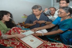 هندية تضرب عن الطعام لمدة 16 عاما