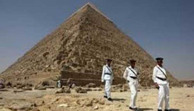 الإعدام لـ 16 شخصا قتلوا شرطيين مصريين