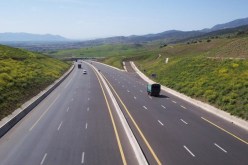 16 مؤسسة لإنجاز المقطع الأخير من الطريق السيار “شرق-غرب” بالطارف