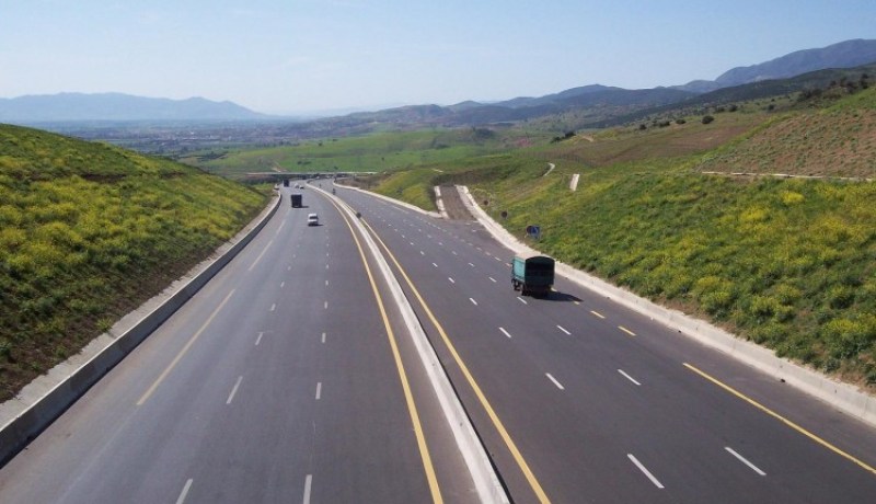 16 مؤسسة لإنجاز المقطع الأخير من الطريق السيار “شرق-غرب” بالطارف