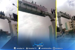 بالصور.. شباب يهددون بالانتحار الجماعي في ورقلة