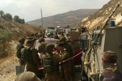 الصهاينة يعتقلون ستينية فلسطينية بدعوى الطعن!