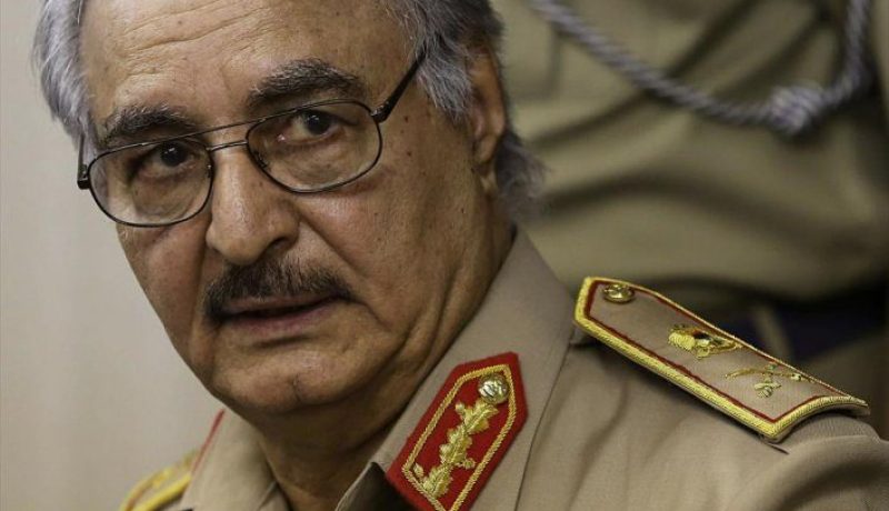 وزير الخارجية الفرنسي : صحة الجنرال الليبي خليفة حفتر في تحسن