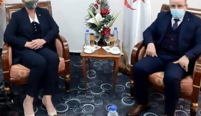 سفیرة بريطانیا العظمى وإيرلندا الشمالیة بالجزائر تقوم بزيارة لوزارة الشؤون الدينية