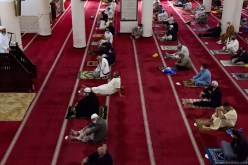 صلاة التراويح في رمضان.. الوزير يوضح