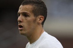 مصباح‮ ‬يتحدى الإصابة وسيكون حاضرا‮ ‬غدا أمام العملاق ميلان‮ ‬