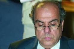 تراجعت عن جلب مدرب أجنـبــي‮ ‬والمفاوضات مع جيرار توقفت نهائيا‮ ‬