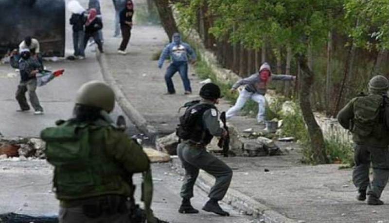 إصابة 60 فلسطينياً في مواجهات مع القوات الإسرائيلية بمناطق مختلفة من الضفة الغربية
