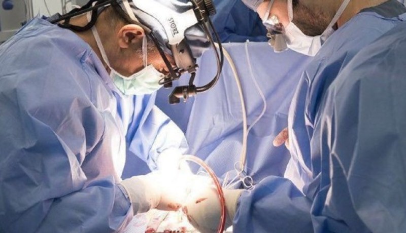 تركيا تعتقل أول فريق طبي أجرى جراحة نقل أعضاء بتهمة التواطؤ في الانقلاب