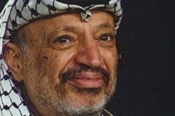 مستشار عرفات يحذر من وقوع فتنة على خلفية تقرير قتله بالسم