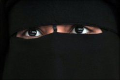 التزمت حتّى حرمت نفسي‮ ‬من متع الحياة