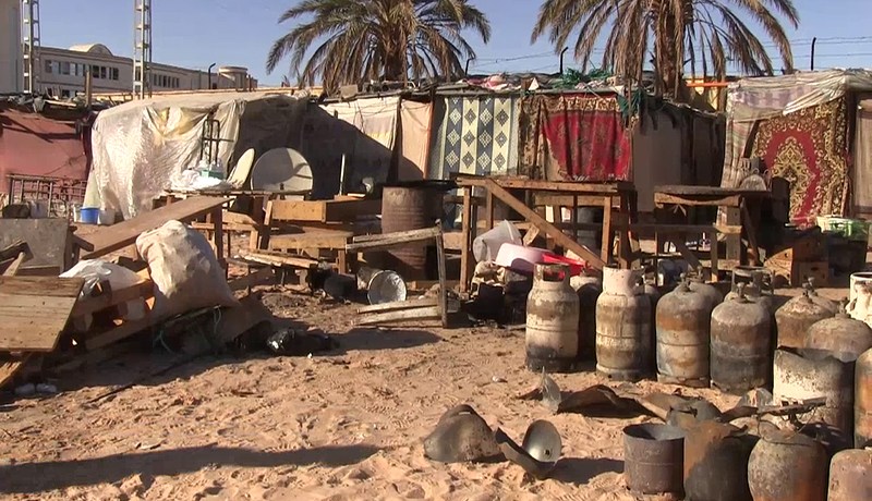 19 قتيلا وأكثر من 50 جريـحا من 7 جنسيات إفريقية بعد حريق بمخيم اللاجئين في ورڤلة