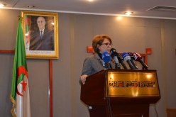 بن دودة تشرف على فعاليات الاحتفال باليوم الوطني للعلم