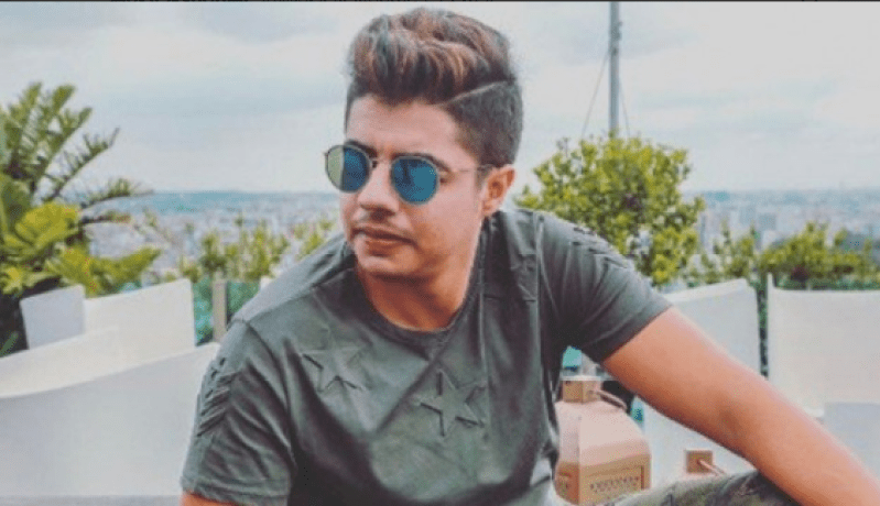 المغربي إيهاب أمير يهنّئ الجزائر بعيد الإستقلال