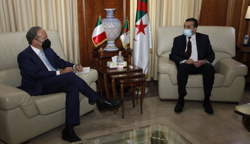 وزير الطاقة يدعو الشركات الإيطالية لتعزيز أنشطتها في الجزائر