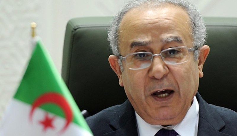 لعمامرة يستقبل الأمين العام لتنسيقية حركات الأزواد