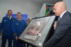 بالصور المجتمع المدني يكرم اللواء عبد الغاني هامل بمناسبة اليوم العربي لحقوق الإنسان