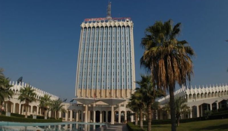 ادانة محطة تلفزيوينة نشرت صورا لفتيات بلباس السهرة في الكويت