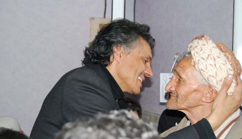 نكاز يمهّل سعيداني حتى الفاتح من نوفمبر لتقديم اعتذار علني أو المقاضاة