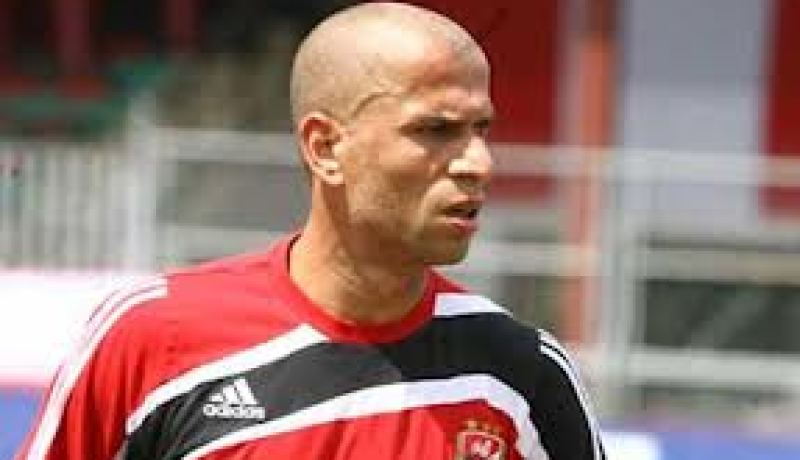 اللاعب المصري وائل جمعة يخطط لاعتزال اللعب نهاية الموسم الجاري