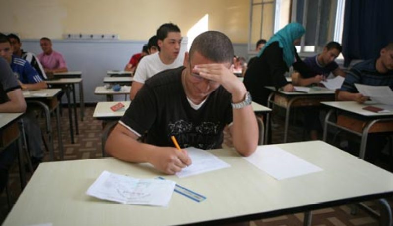 بن غبريط: أسئلة البكالوريا ستكون ضمن المقرر الدراسي