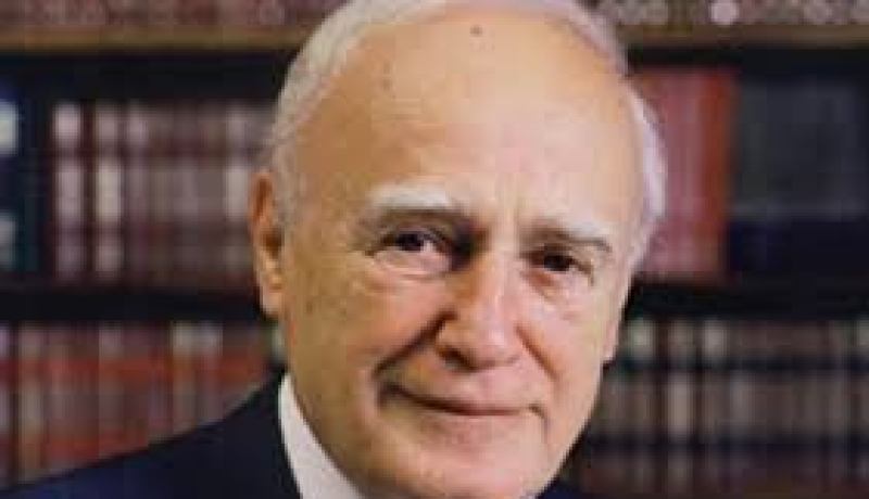 الرئيس اليوناني في زيارة إلى الجزائر السبت لإعطاء دفع جديد للعلاقات الثنائية