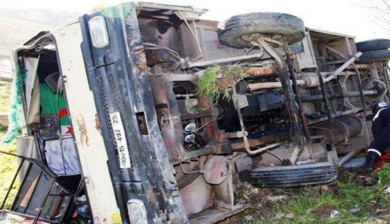 وزارة الداخلية تتخذ كافة الإجراءات للتكفل بضحايا حادث غرداية