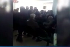 بالفيديو: الجالية الجزائرية تعاني سوء المعاملة بالقنصلية العامة في باريس