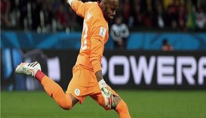 مبولحي ضمن المرشحين للقب أحسن حارس مرمى في نهائيات كأس العالم 2014
