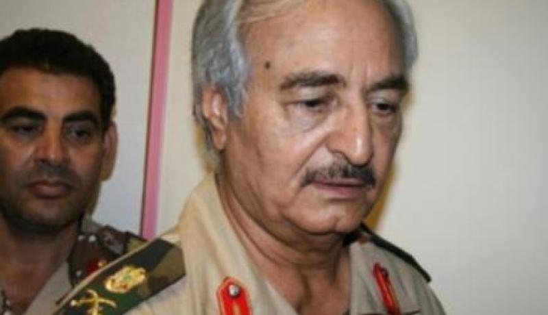 القاعدة تتهم الجزائر بالتواطؤ مع خليفة حفتر