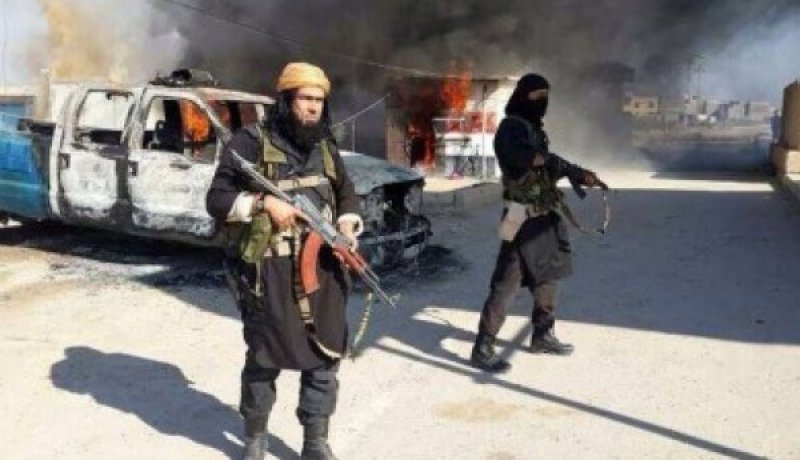 17 قتيلا في اشتباكات بين داعش وجماعة منافسة في ليبيا