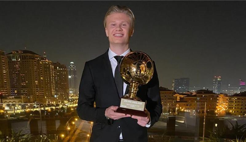 هالاند يُتوج بجائزة “الغولدن بوي”