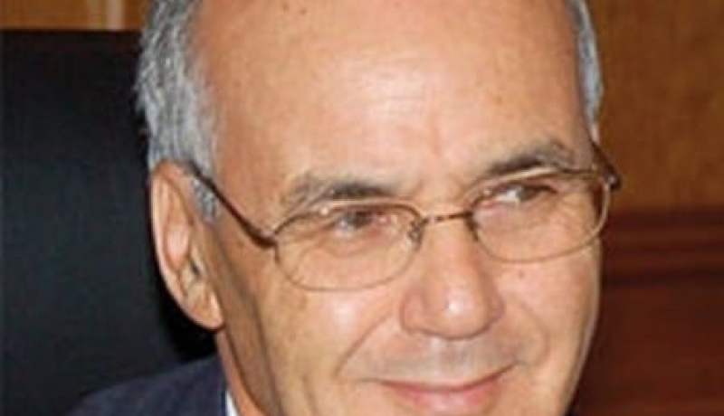 الجزائر ستستثمر 10 مليار دولار لزيادة قدرات إنتاج مشتقات النفط