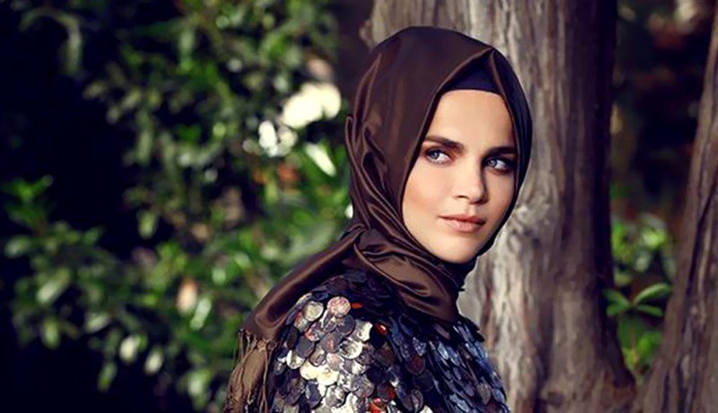ملكة جمال تركيا تطلب فتوى غريبة من شيوخ الإسلام