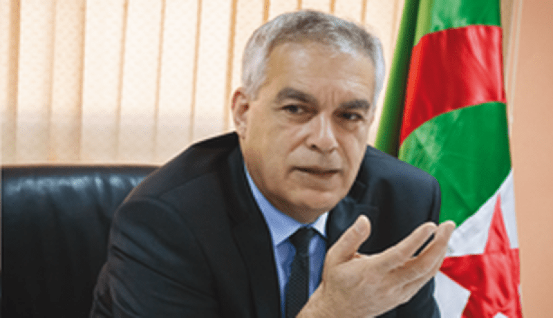 طلعي يطلب 300 حافلة «مرسيدس» من الجيش