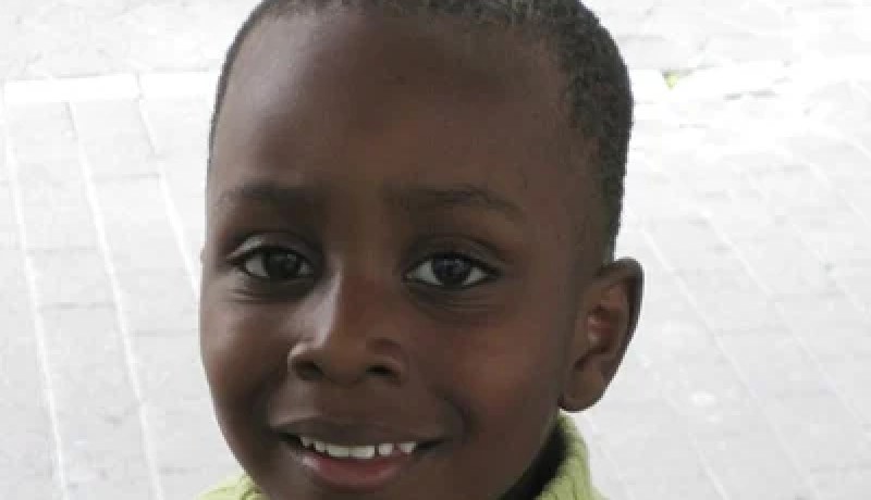 كيلانا أشقر‮.. ‬رغم ذلك أنجبت طفلة زنجية‬