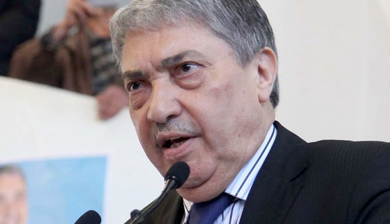 بن فليس يدعو لانتخابات مبكرة