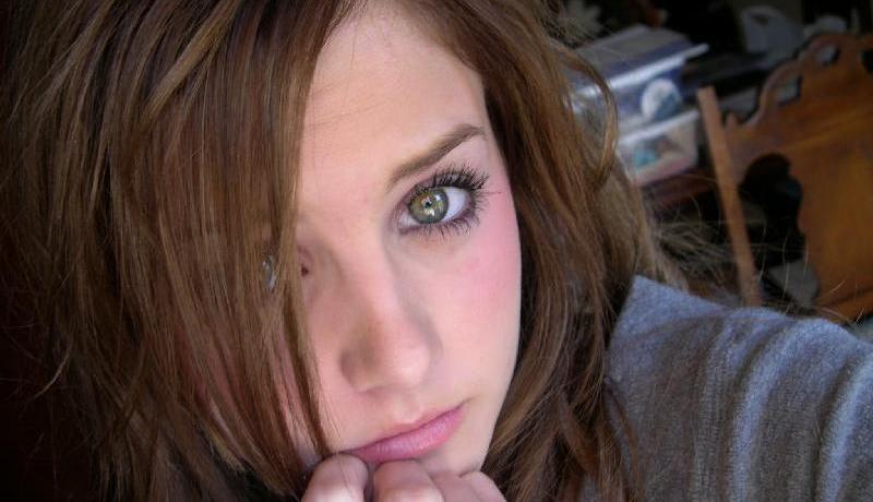 كرهت كل الناس بسبب كلامهم المزعج ومزاحهم المقزز