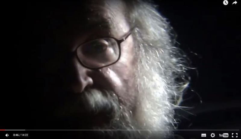 مخرج أمريكي مشهور  مشاهد هبوط الإنسان على القمر مزورة وأنا من صوّرها