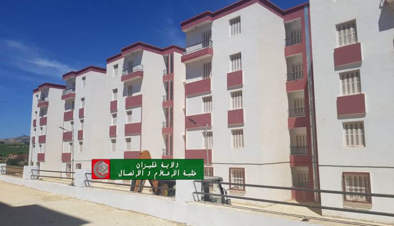 غليزان: تسليم مفاتيح 50 سكن عمومي إيجاري ببلدية مديونة