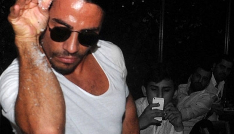 المحكمة التركية تدين “شيف مشهور” بعد تهديده لأحد موظفيه بـ”القتل”