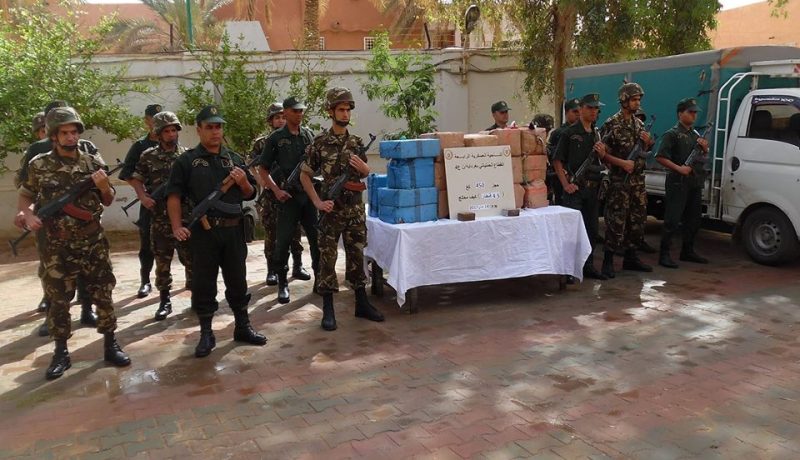 الجيش يوقف باروني مخدرات ويحجز قرابة 5 قناطير كيف في غرداية