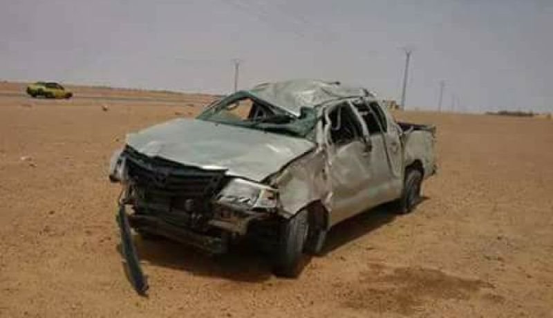بالصور.. قتيل و4 جرحى في انقلاب سيارة بموكب زفاف بأدرار