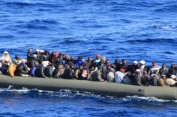 خفر السواحل الإيطالي ينقذ 1850 مهاجرًا في يوم واحد