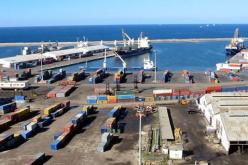 وفاة عاملين جراء سقوط ألية للشحن بميناء وهران