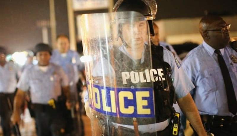 اصابة سبعة شرطيين في مواجهات في بالتيمور اثر جنازة شاب اسود