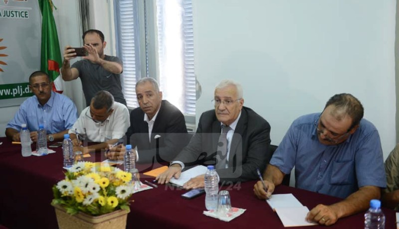 محمد السعيد: يجب رفع قيود الإدارة عن العمل السياسي والكف عن الضغط على وسائل الإعلام