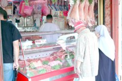 أصحاب بعض القصابات متخوفون من عزوف المواطنين عن اقتناء اللحوم الحمراء بسبب الحمى القلاعية
