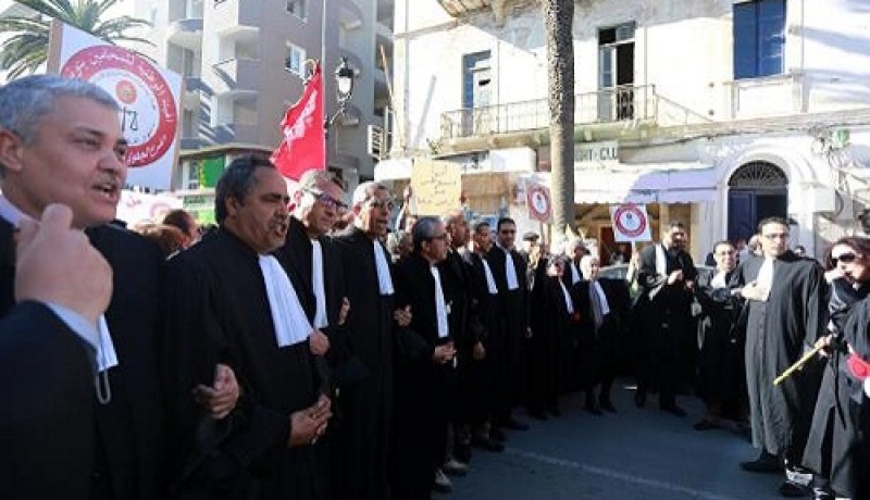 المحامون في إضراب عام بتونس